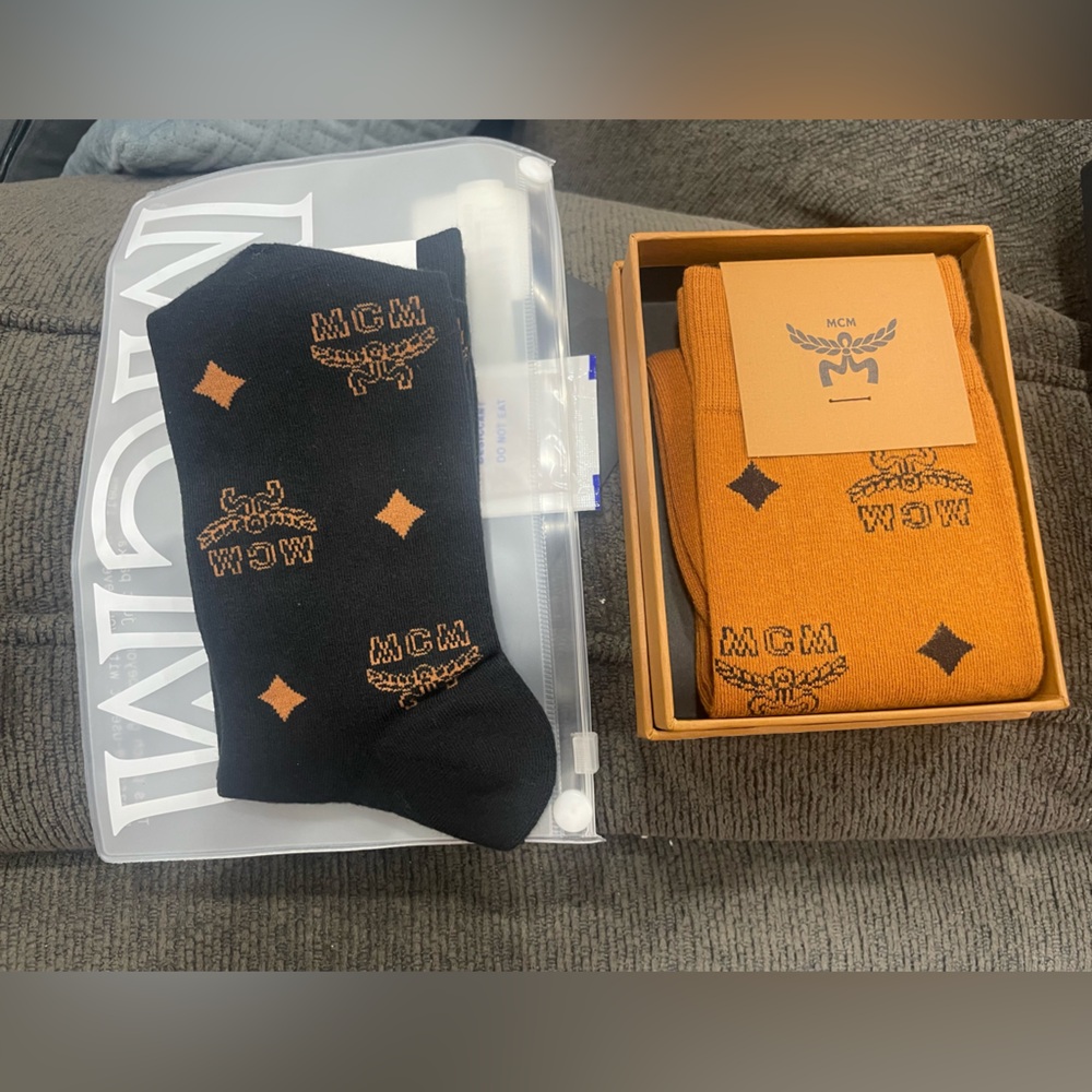 MCM Black and Orange Casual Socks Set